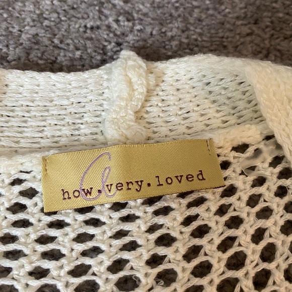 cream cardigan - Picture 2 of 3